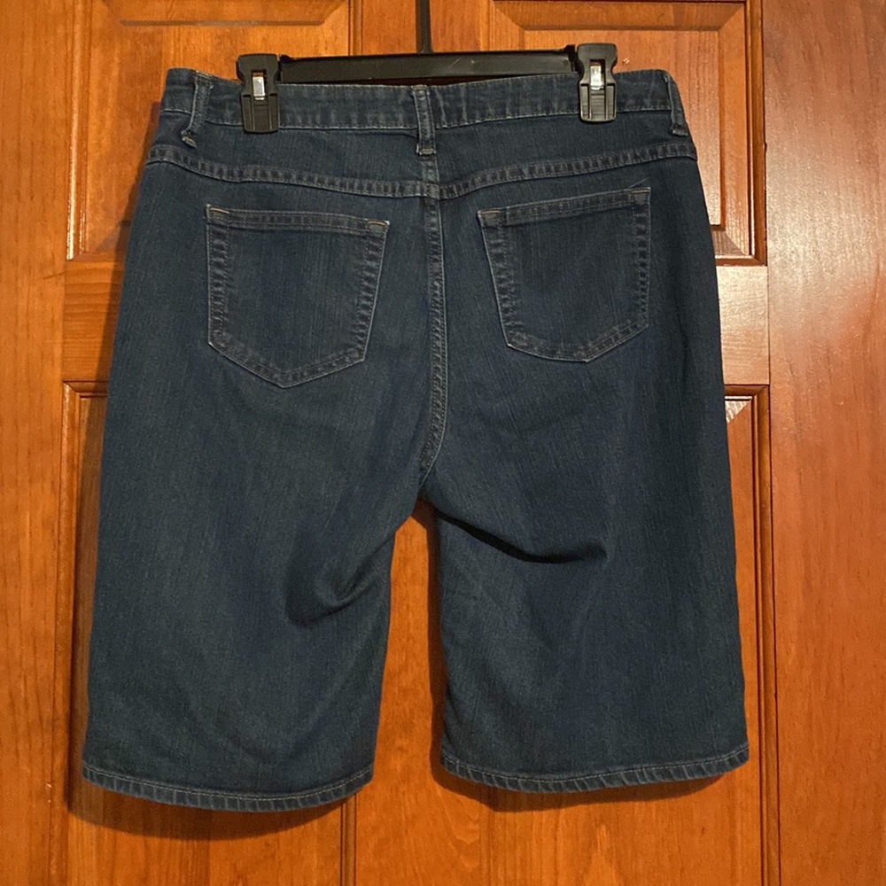 Riders by Lee Bermuda Jean Shorts - Picture 2 of 4
